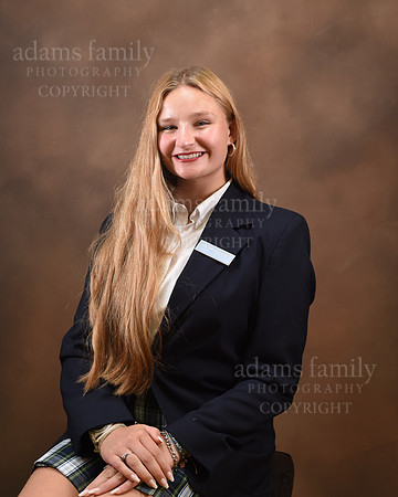 Tolksdorf, Karlina - Freshman